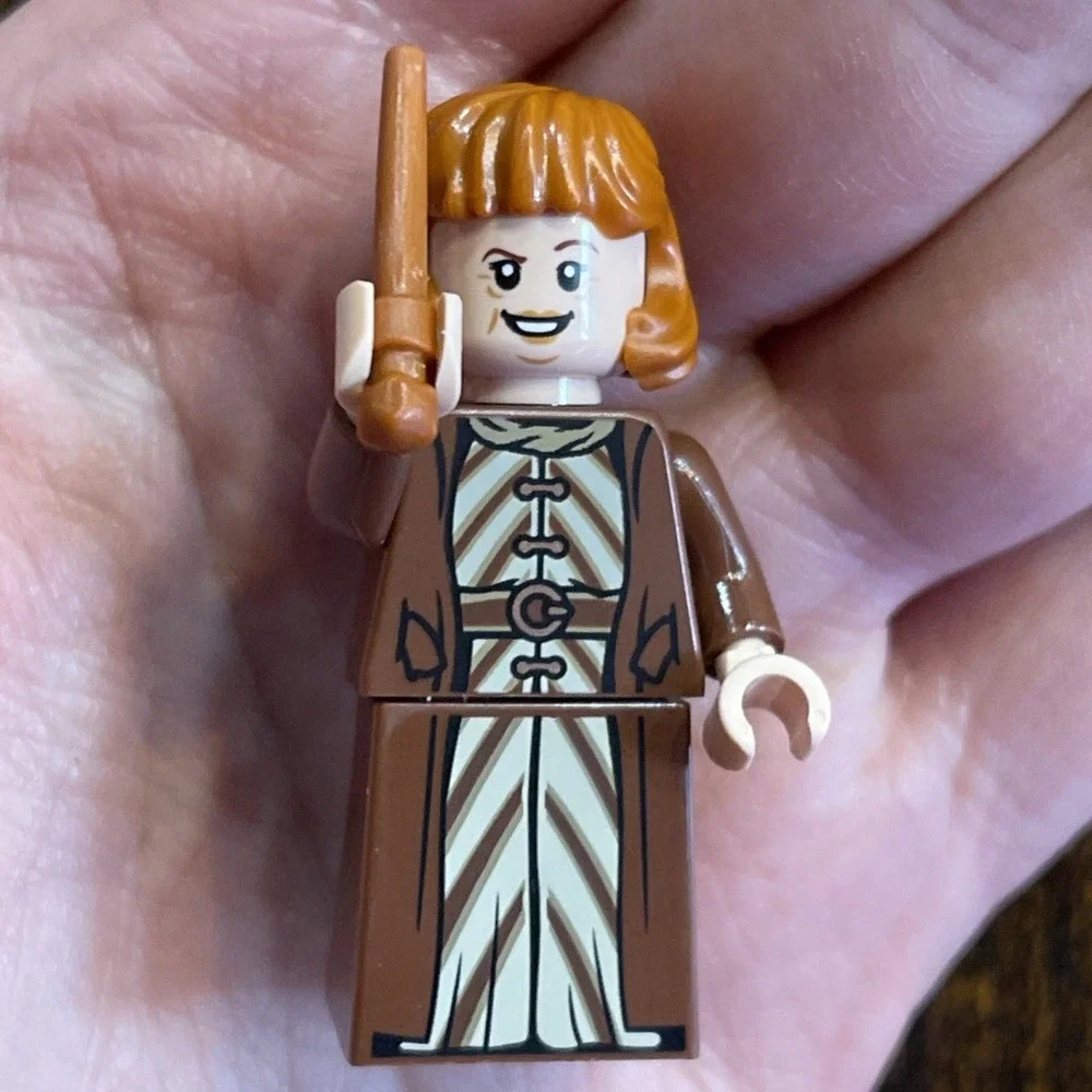 LEGO Harry Potter Molly‎ Weasley Minifigure 76415 M3